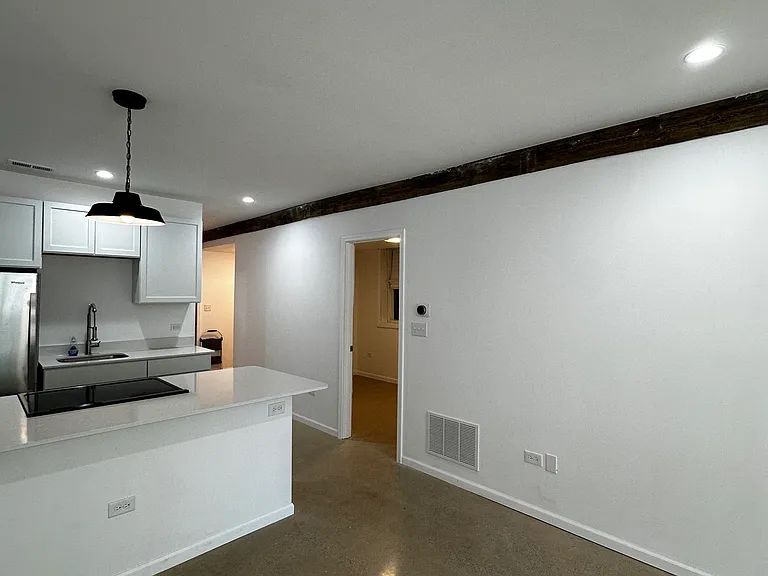 2022 N Kedzie Ave #B — Photo 8