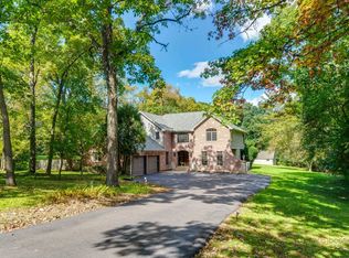 26792 W Lakeview Dr S, Lake Barrington, IL 60084