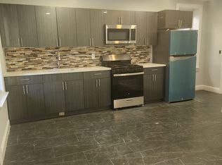 110 Elm St APT 3, Yonkers, NY 10701