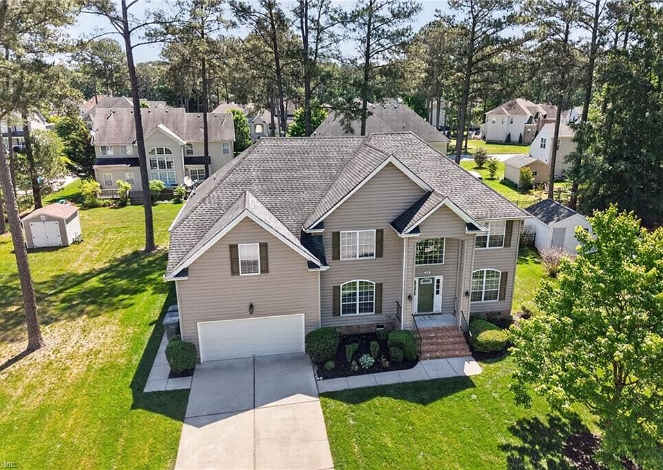 1st image of 304 Wellington Cir