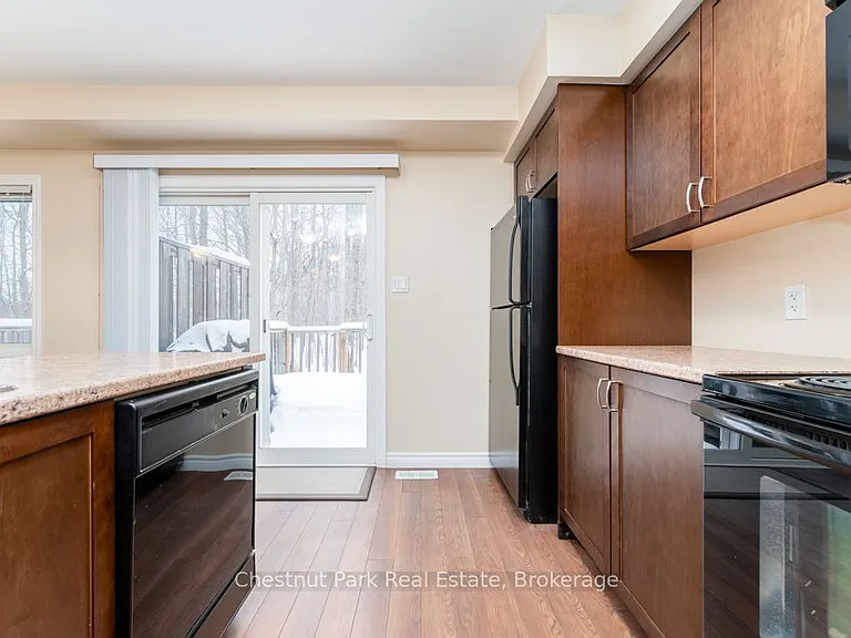37 Silver St #16 — Photo 10