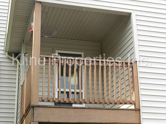 2nd image of 9485 Meadow Woods Ln Unit 187
