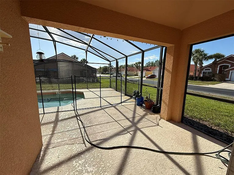 1153 Solana Cir — Photo 36