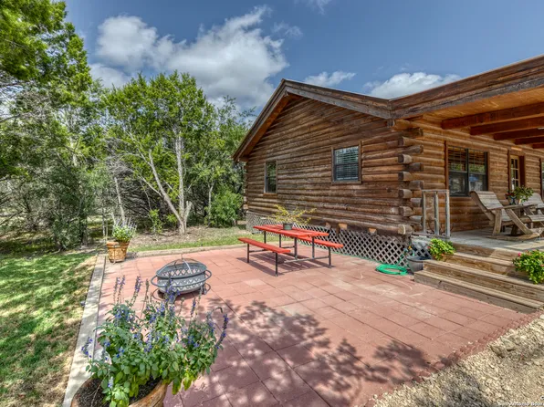 856 MARIPOSA AVE, ConCan, TX 78838