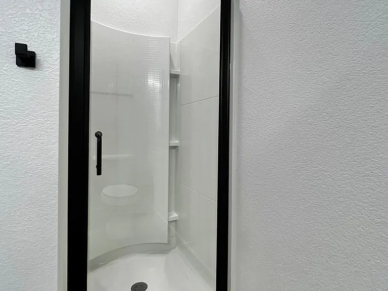 400 N Garfield Ave #203 — Photo 21