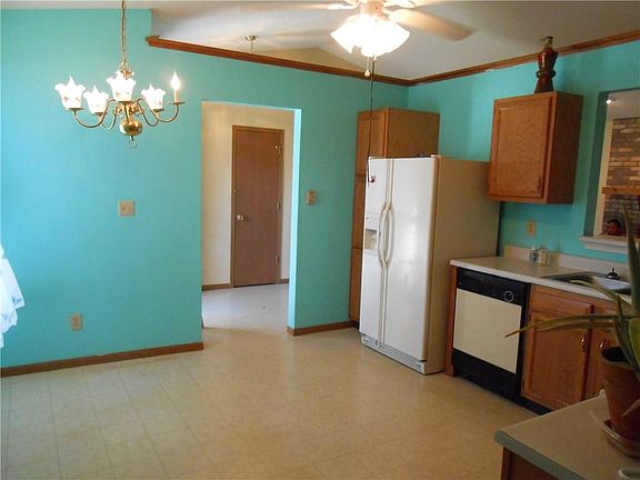 4th image of 10034 Arapahoe Dr