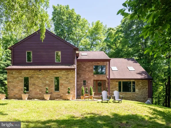 9 N Wertz Ln, Glenmoore, PA 19343