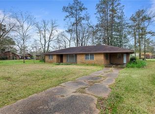 1122 Oakwood Dr, Bogalusa, LA 70427