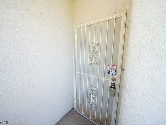 5th image of 5655 E Sahara Ave Unit 2037