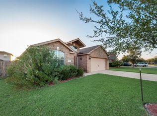 9818 Onyx Trail Dr, Rosharon, TX 77583