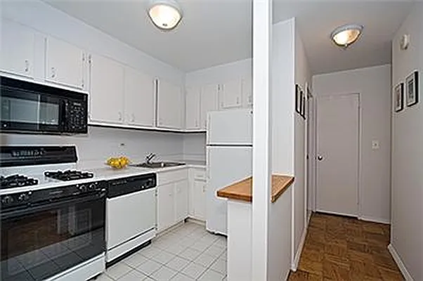 Rented by Citi Habitats | media 17