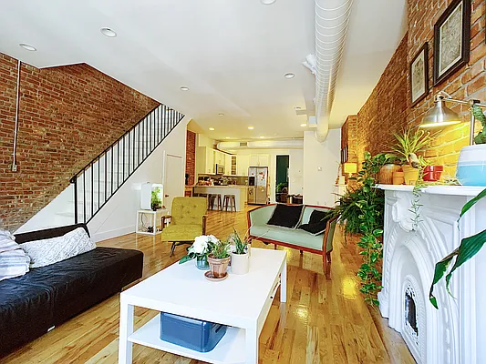 Rented by Compass | media 2