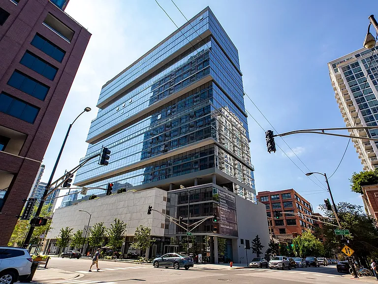 Ultra-Luxury River North apartments in Chicago, IL