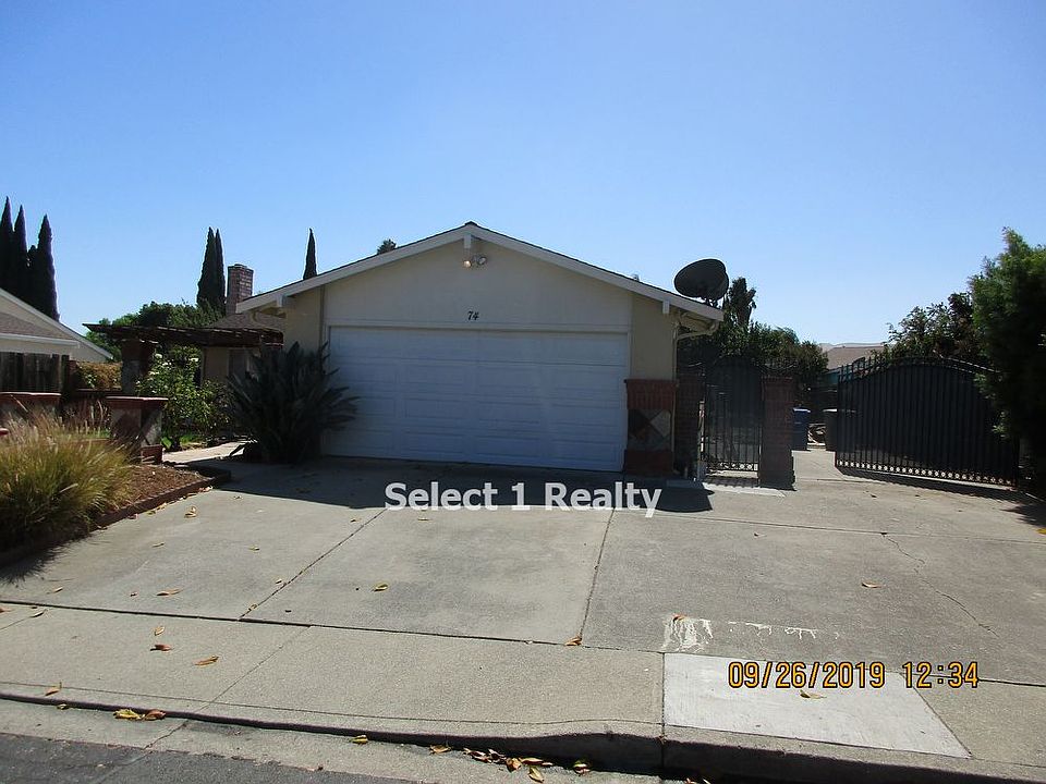 1st image of 74 E Trident Dr