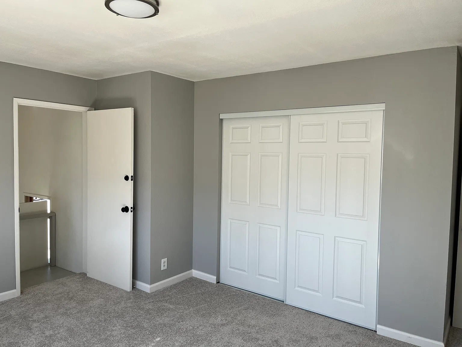 3 bed, $3,075 — Photo 3