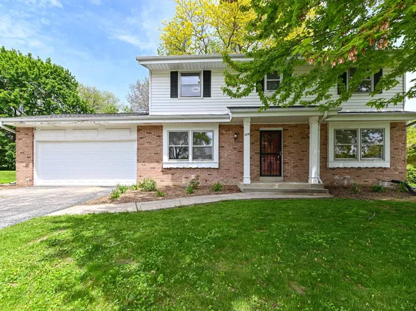 9530 West Debbie LANE, Milwaukee, WI 53224