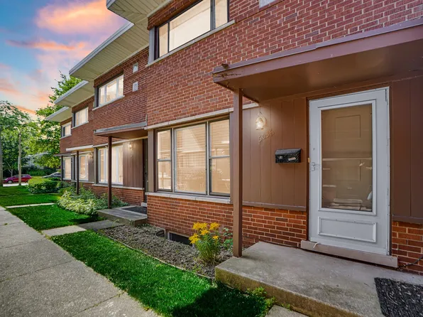 503 Ridge Rd #2-1, Wilmette, IL 60091