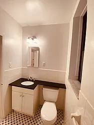 Rented by Metropolis Real Estate of Manhattan