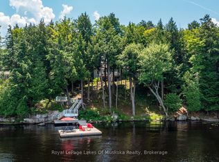 1047 Brandy Crest Rd, Muskoka Lakes, ON P0B 1J0