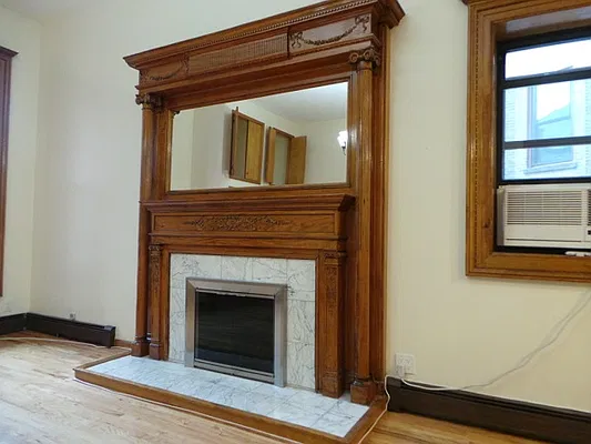 Rented by Perry Associates NYC Inc | media 7