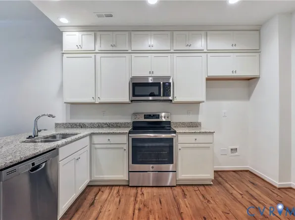 18764 Palisades Cove Trl, Moseley, VA 23120