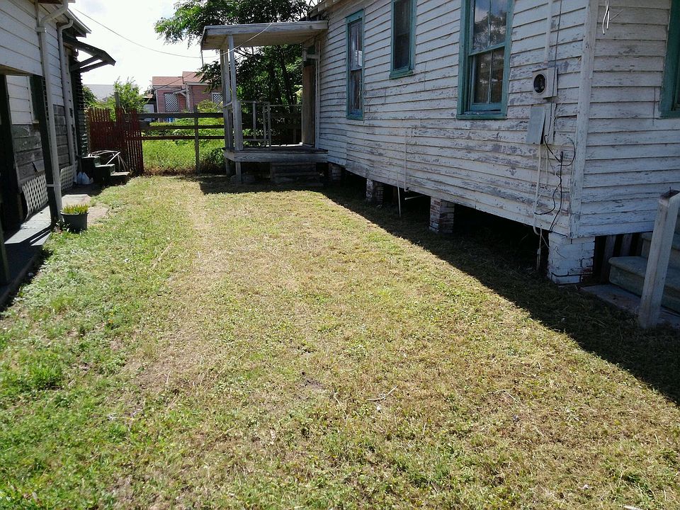 2nd image of 815 Mike Gaido Blvd