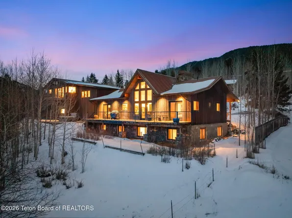 735 Upper Redmond Rd, Jackson, WY 83001