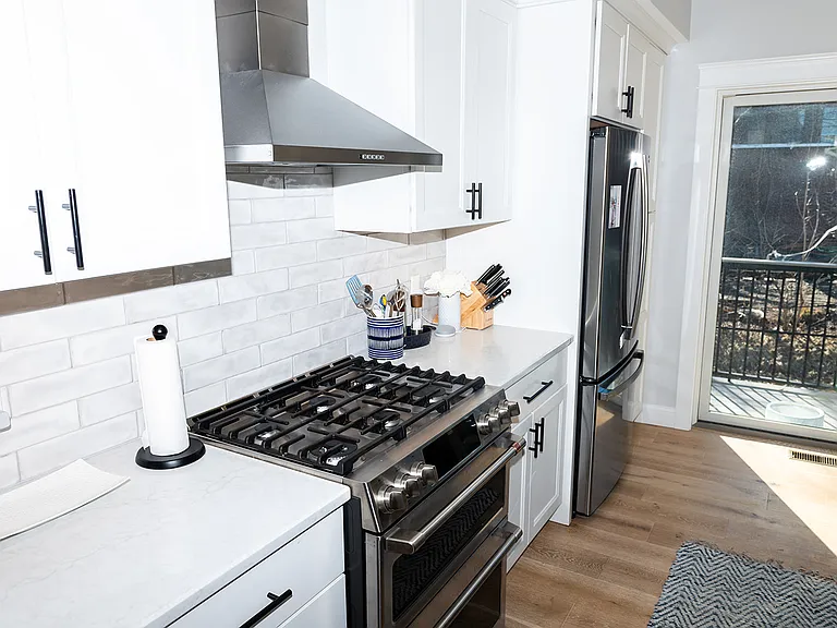 30 Cate St #27 — Photo 7