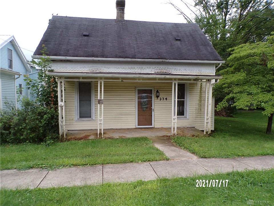 1st image of 374 Main St