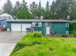 2795 Ridgeway Dr, Reedsport, OR 97467