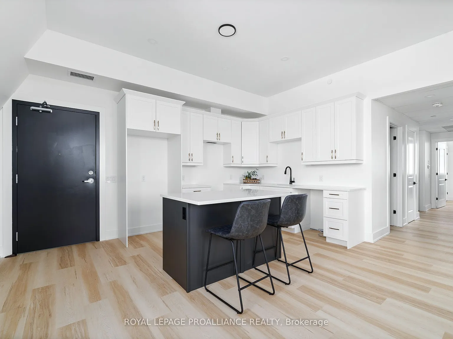 2 bed, $2,900 — Photo 4