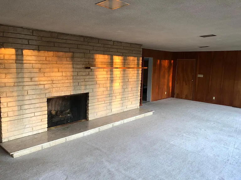 1201 Lurlyn Dr — Photo 3