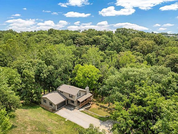 4th image of 5880 Birch Hollow Dr