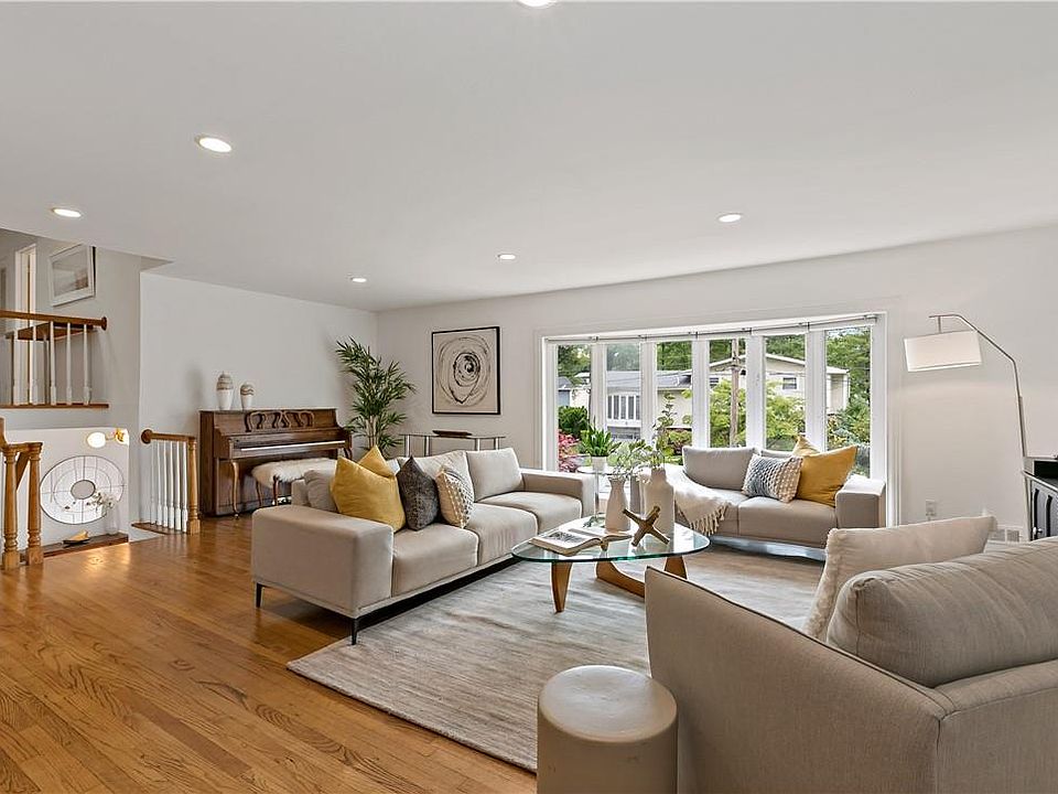 1st image of 8 Clarendon Place