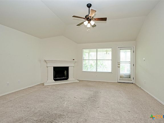 3rd image of 319 Lone Star Blvd