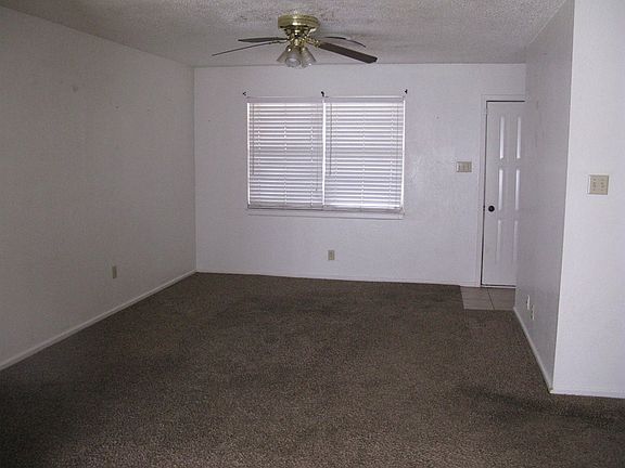 2nd image of 202 SE Avenue A