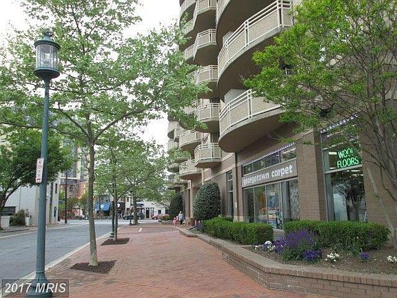 2nd image of 4801 Fairmont Ave APT 814