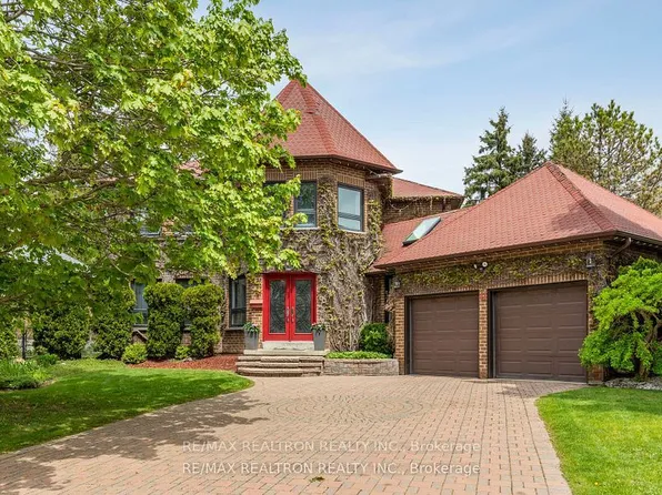 41 Bloomfield Trl, Richmond Hill, ON L4E 2K5