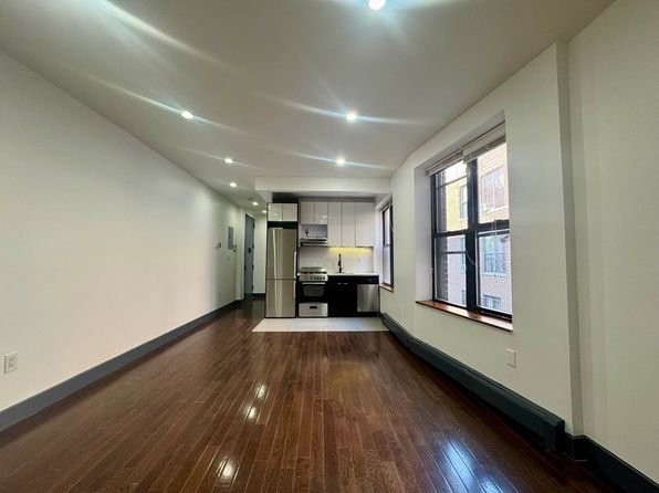 2724 Pitkin Ave APT 8