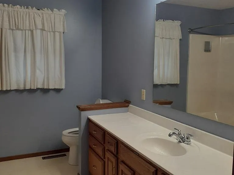 Upstairs bathroom
