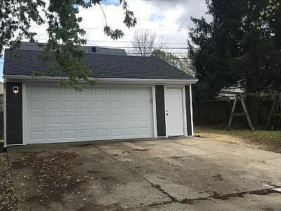 5th image of 3832 Lee Adams Ln