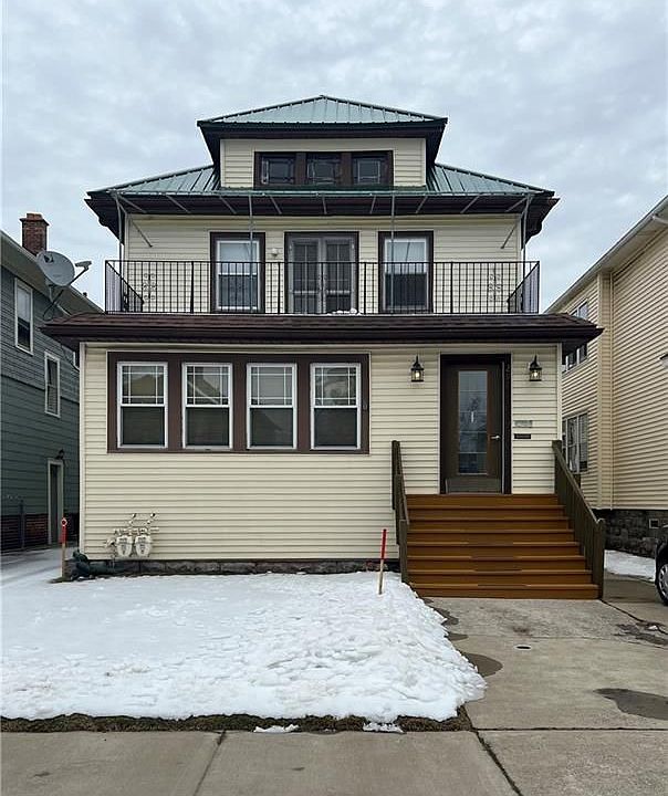 1st image of 297 Sterling Ave
