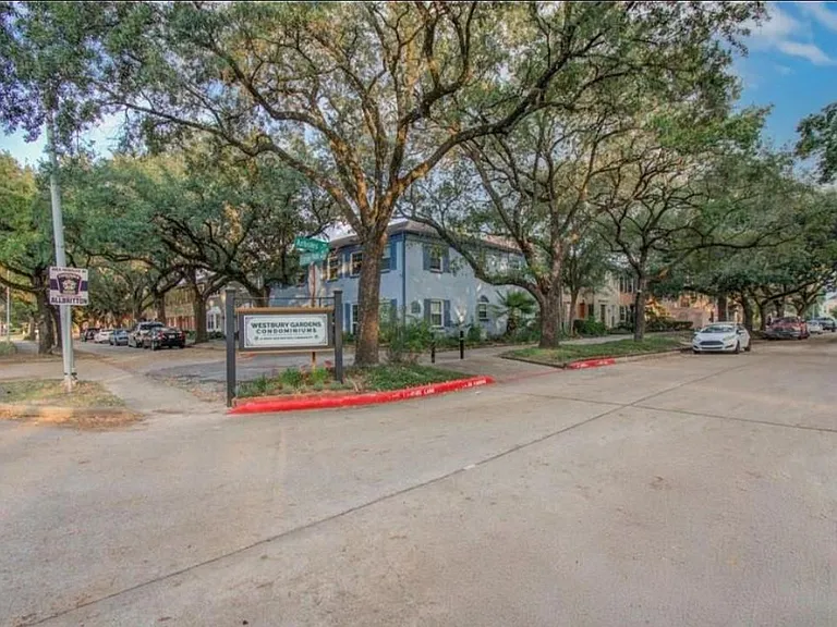 11609 Chimney Rock Rd #B — Photo 11