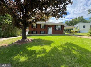9507 Small Dr, Clinton, MD 20735