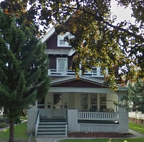 2928 N Maryland Ave #1 — Photo 2