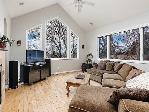 5th image of 3238 Durland Dr