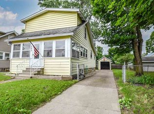 307 E McDevitt Ave, Jackson, MI 49203