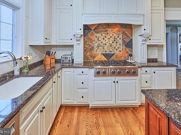 4th image of 103 Newlin Greene Cir