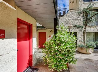1937 NW Hoyt St #106, Portland, OR 97209