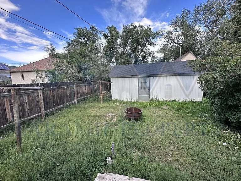 511 E Fremont St — Photo 16